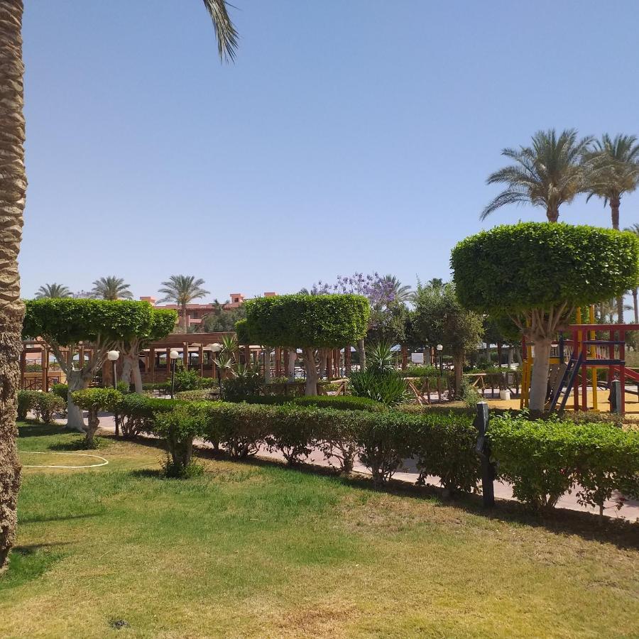 شاليه فرش فندقي بقرية بالميرا بيتش العين السخنه للعائلات Ain Sukhna Exterior foto